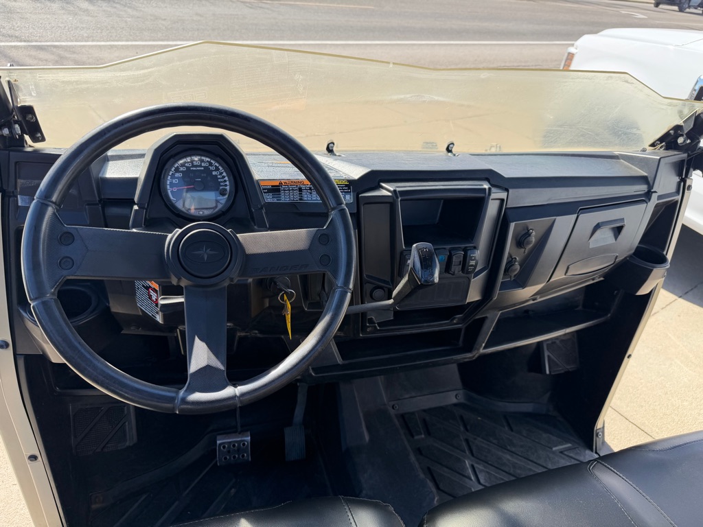 Photo 3 of this POLARIS RANGER
