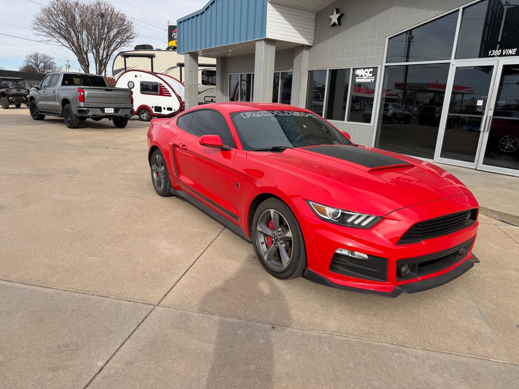 Photo 2 of this FORD MUSTANG