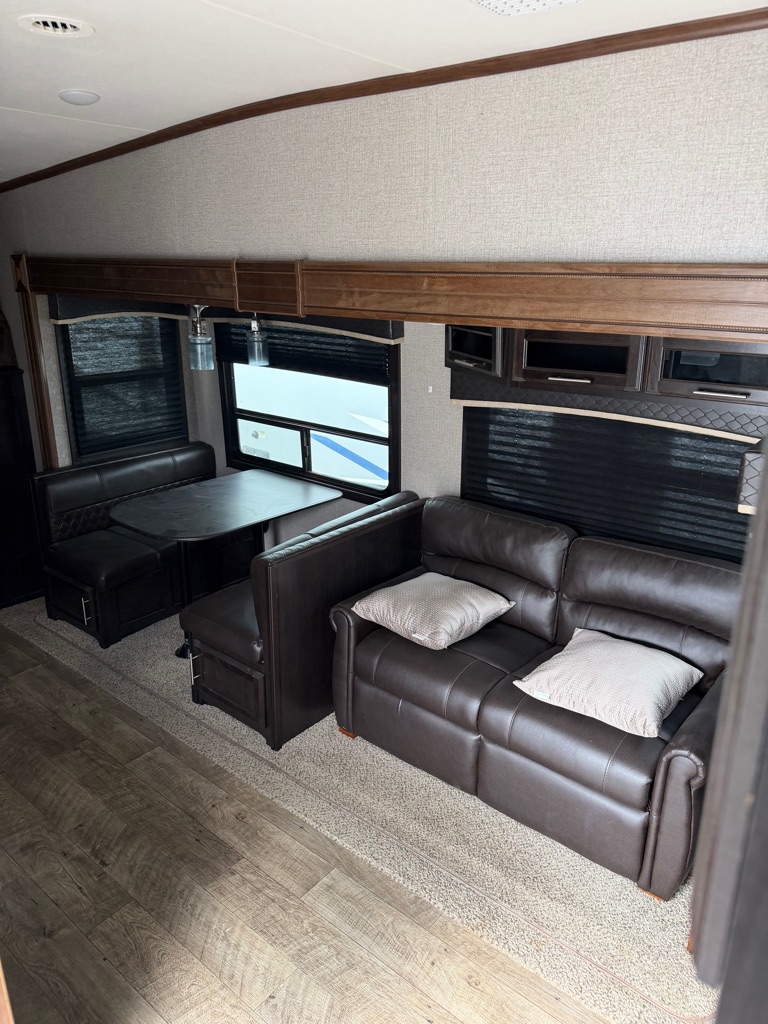 Photo 4 of this JAYCO 26BHX