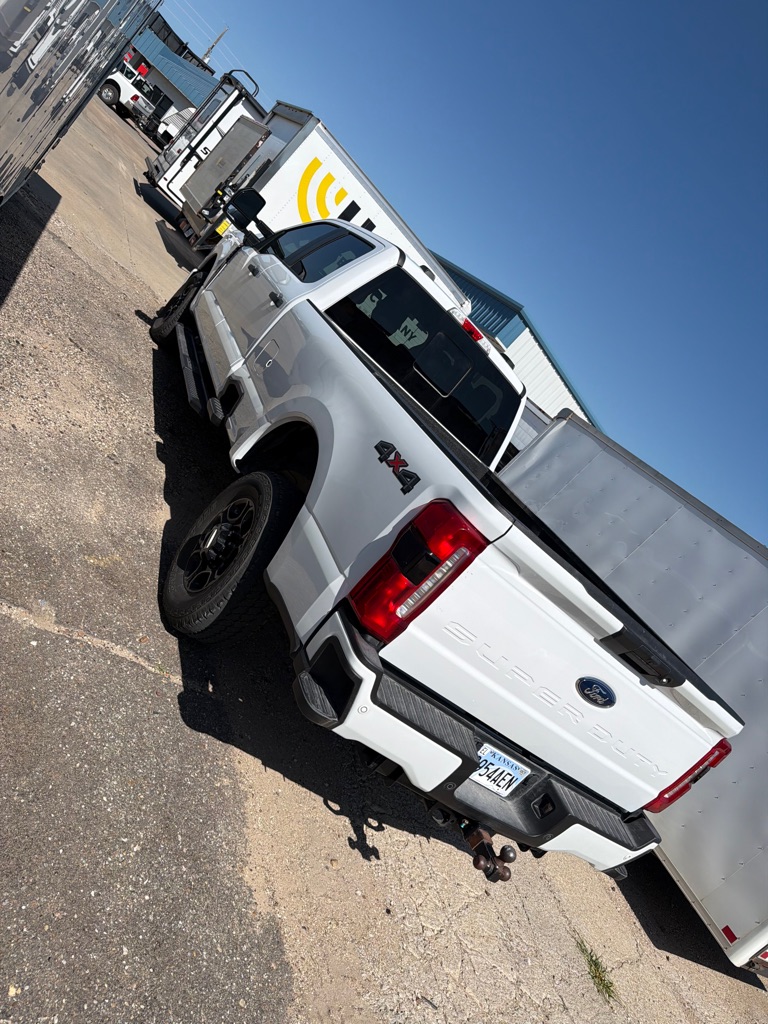 Photo 4 of this FORD F250