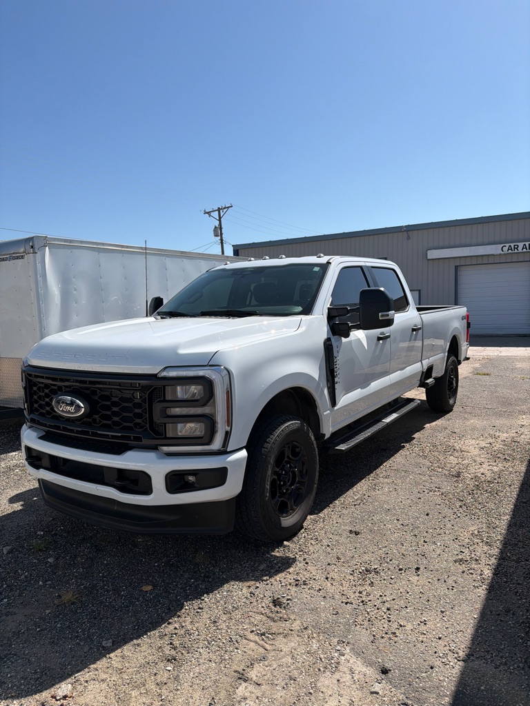 Photo 3 of this FORD F250