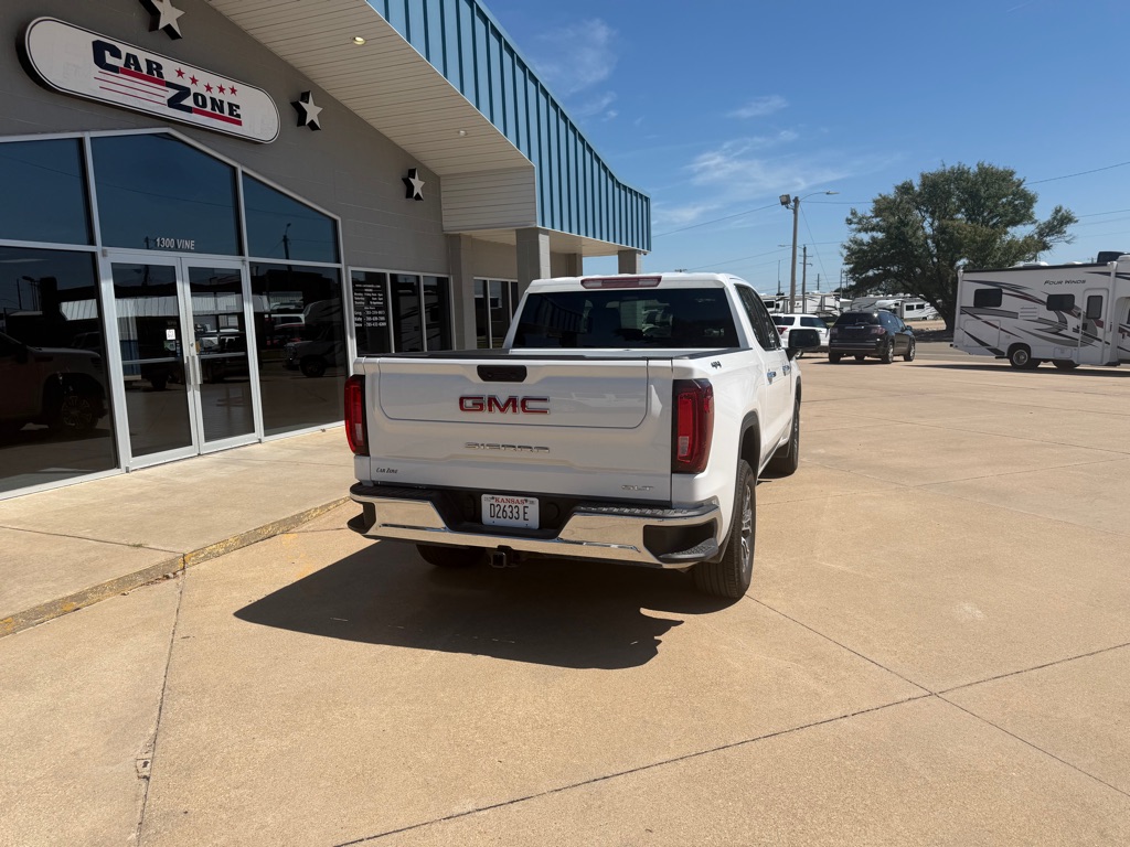 Photo 3 of this GMC SIERRA