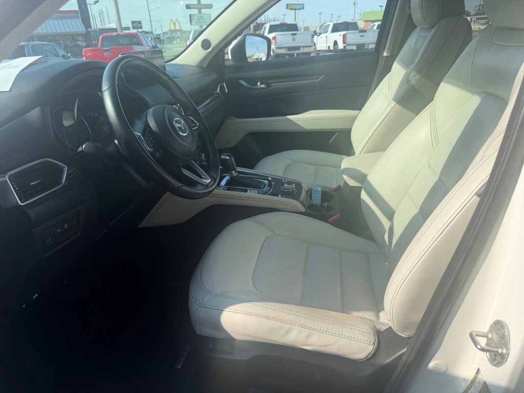 Photo 7 of this MAZDA CX-5