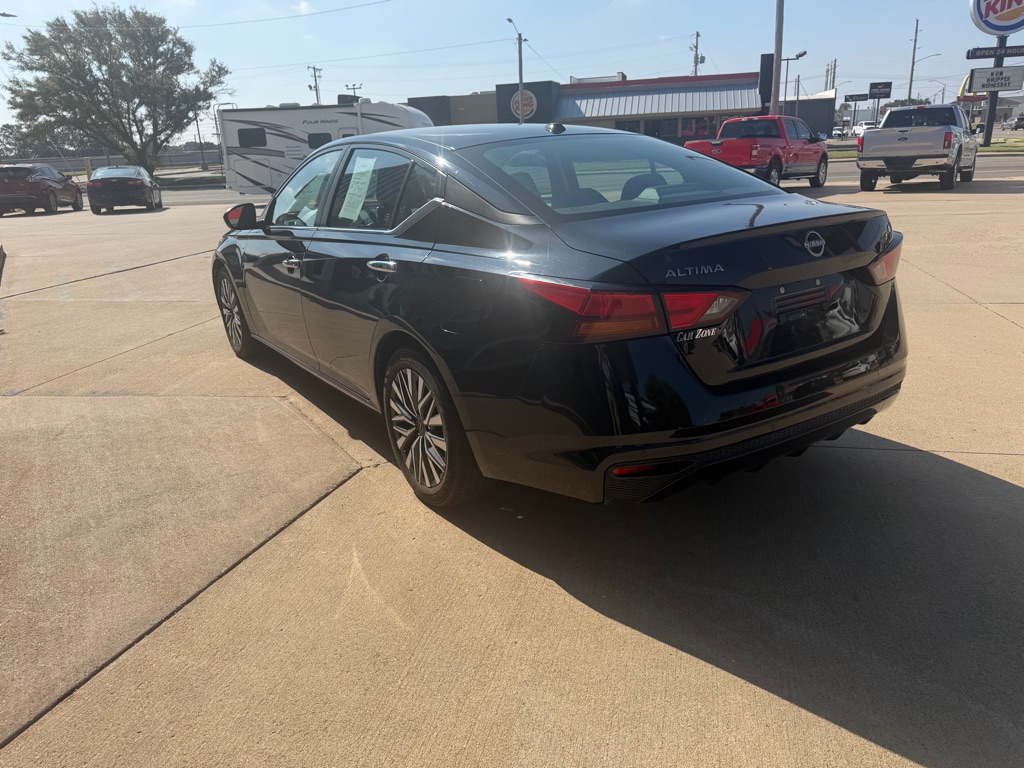 Photo 4 of this NISSAN ALTIMA