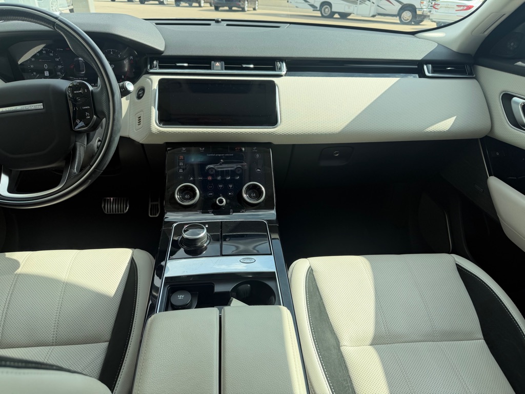 Photo 7 of this LAND ROVER RANGE ROVER