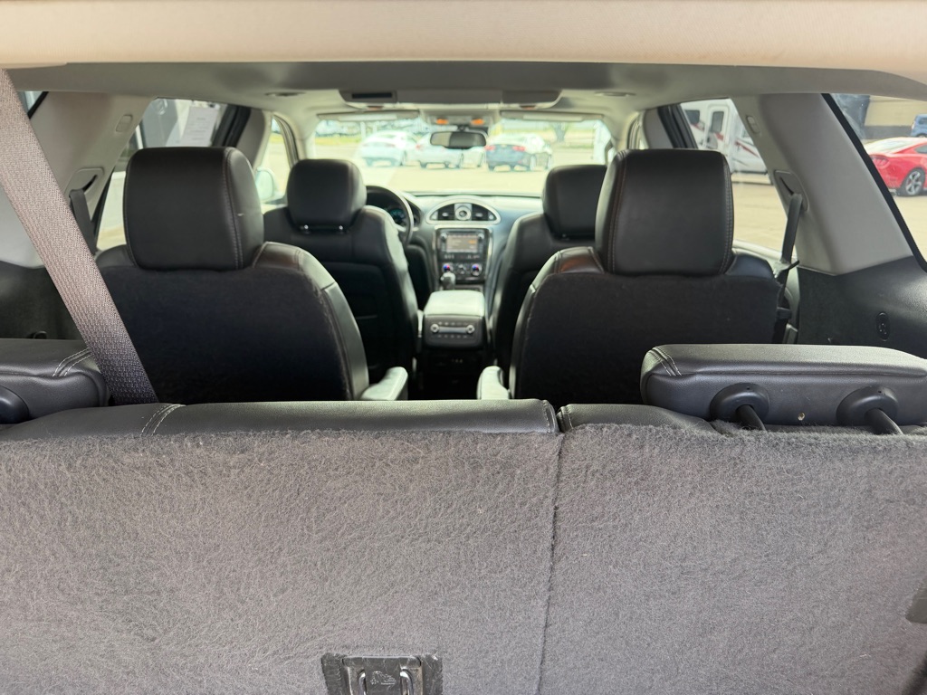 Photo 5 of this BUICK ENCLAVE