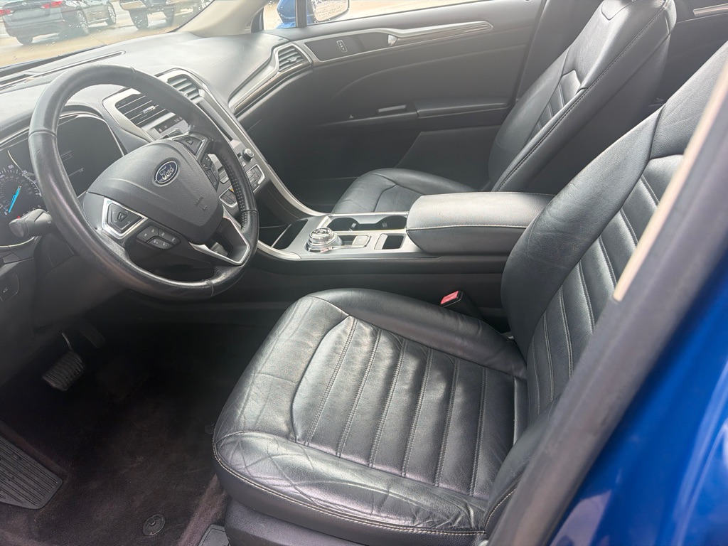 Photo 5 of this FORD FUSION