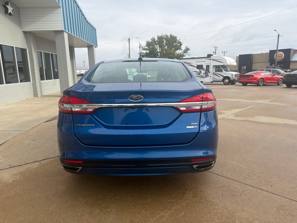 Photo 3 of this FORD FUSION