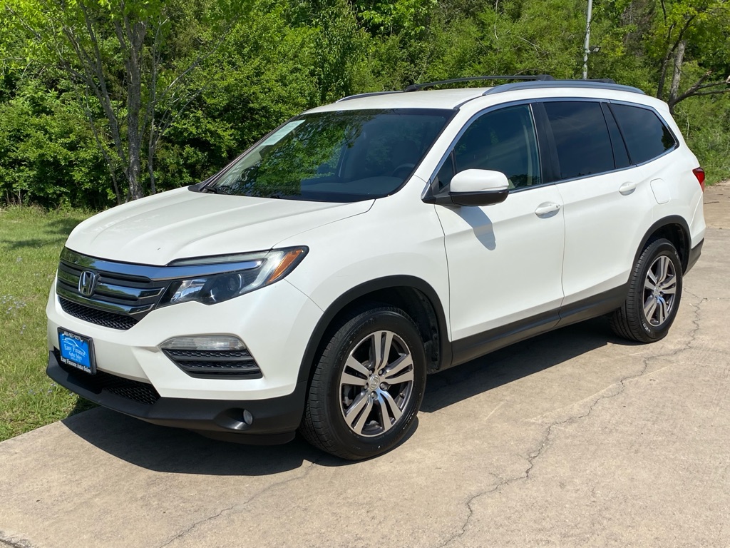 2016 Honda Pilot EX's photo