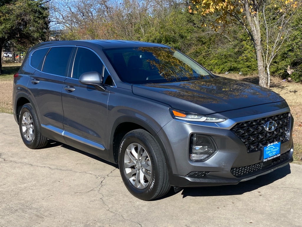 2019 Hyundai Santa Fe SE's photo