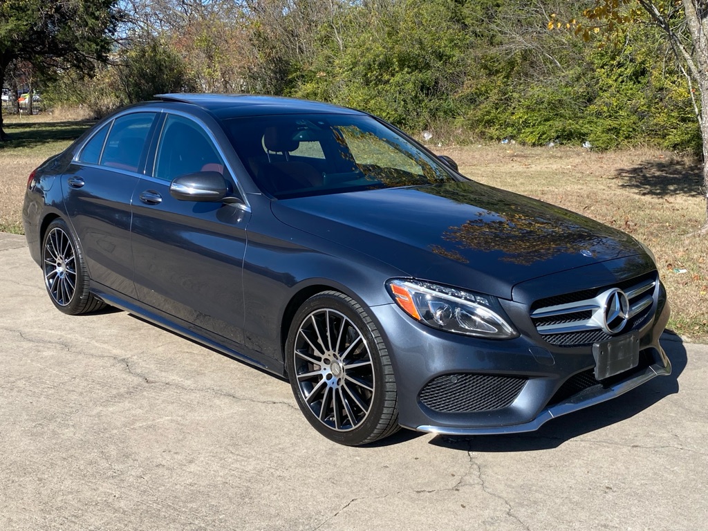 2015 Mercedes-Benz C-Class C300's photo