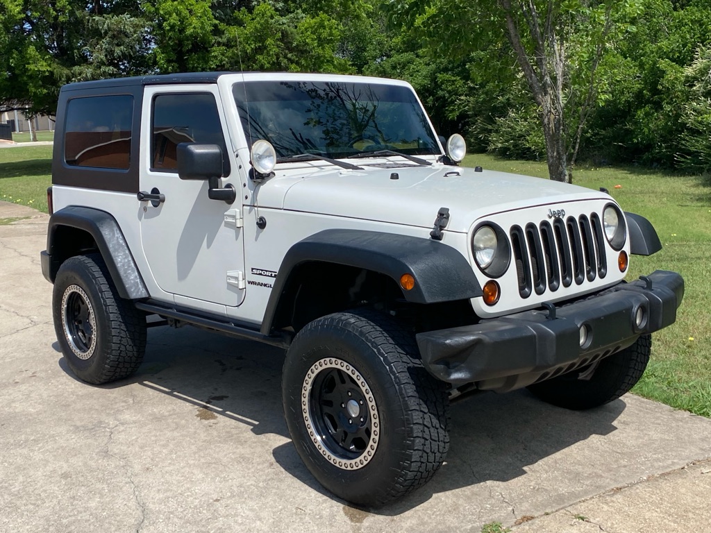 2010 Jeep Wrangler Sport's photo