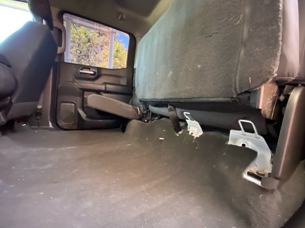 Additional photo of vehicle.