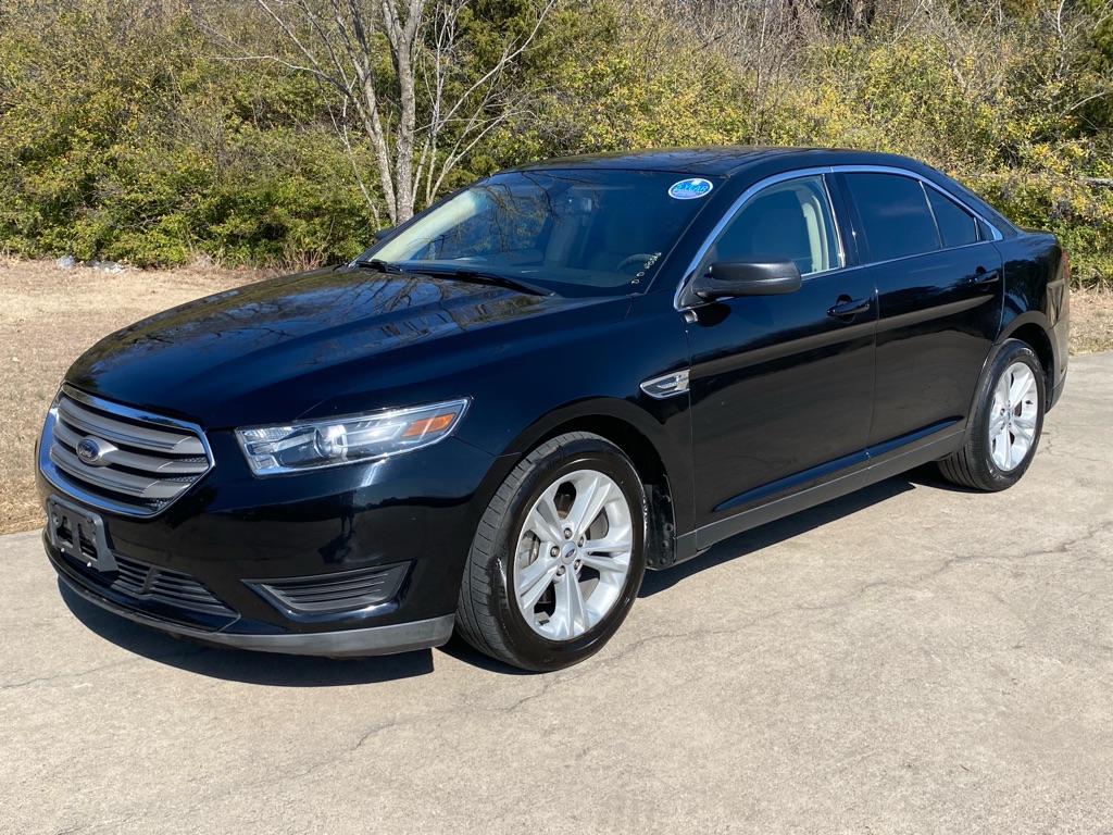 2016 Ford Taurus SE