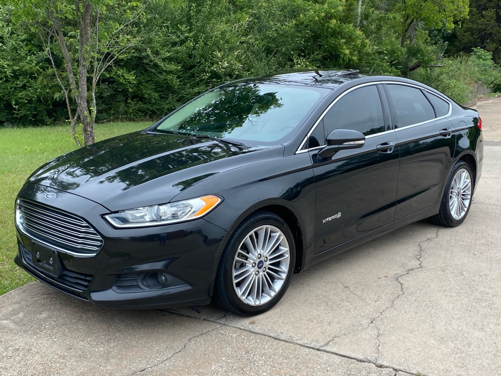 2014 Ford Fusion SE Hybrid's photo