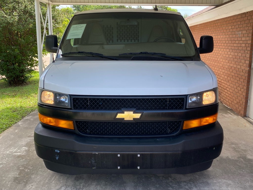 Additional photo of vehicle.