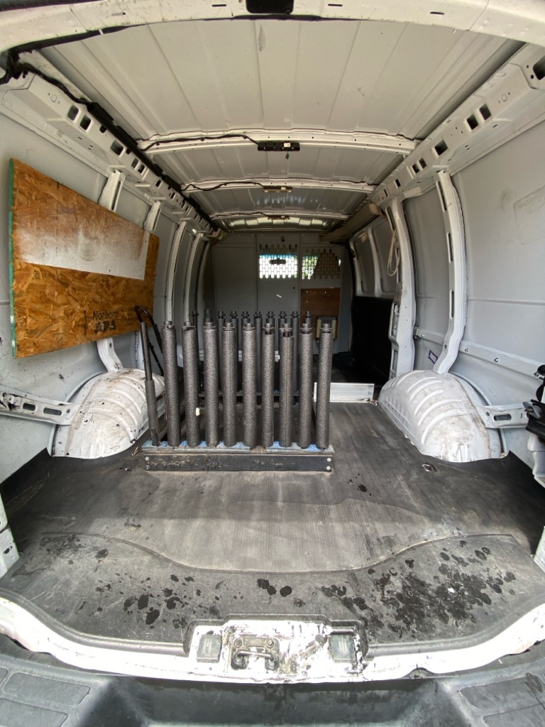 Additional photo of vehicle.