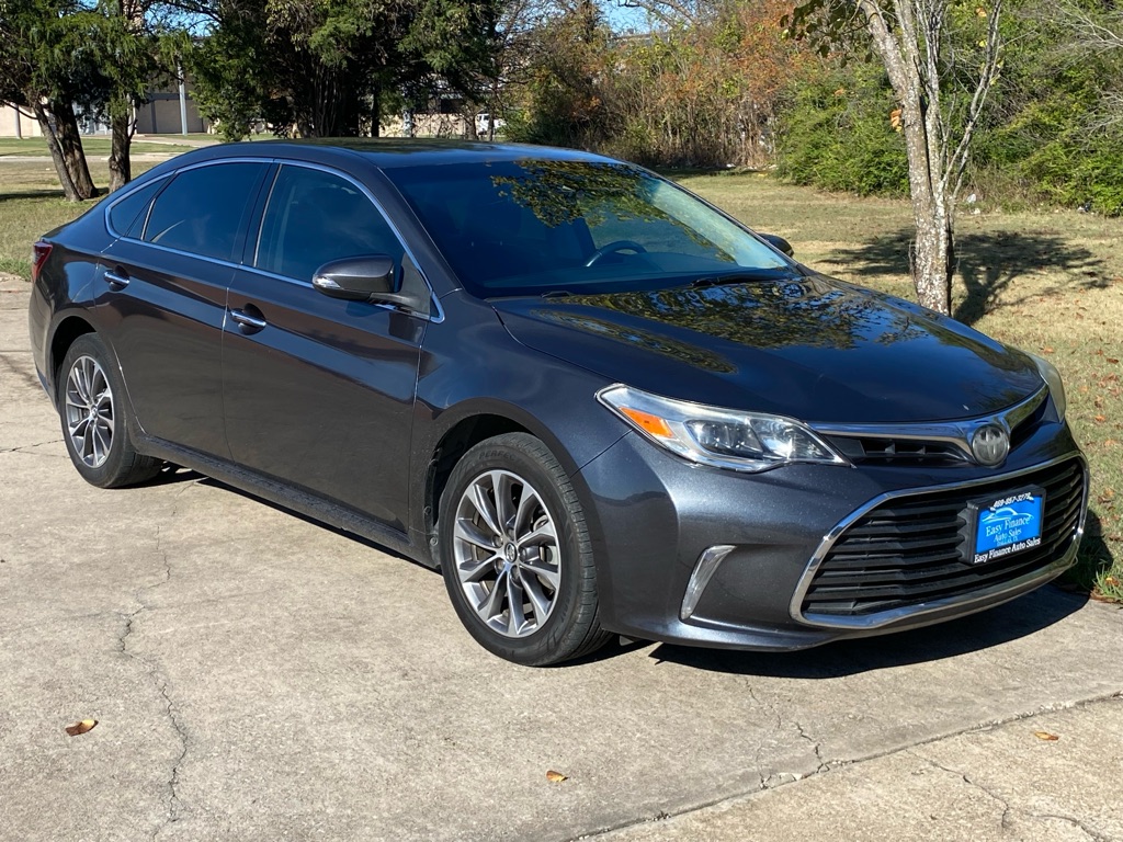 2018 Toyota Avalon XLE's photo
