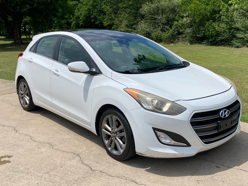 2016 Hyundai Elantra GT 2.0L 6-Speed A/T's photo
