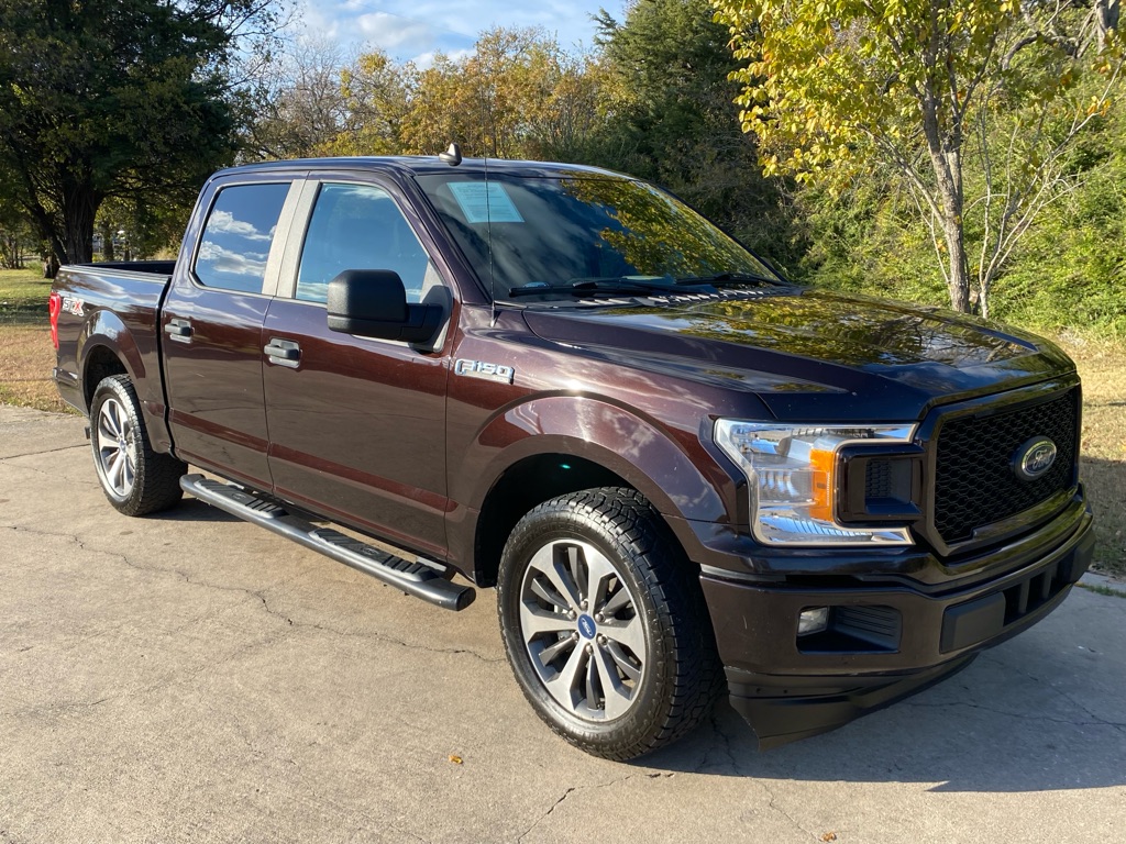 2020 Ford F-150 XL's photo