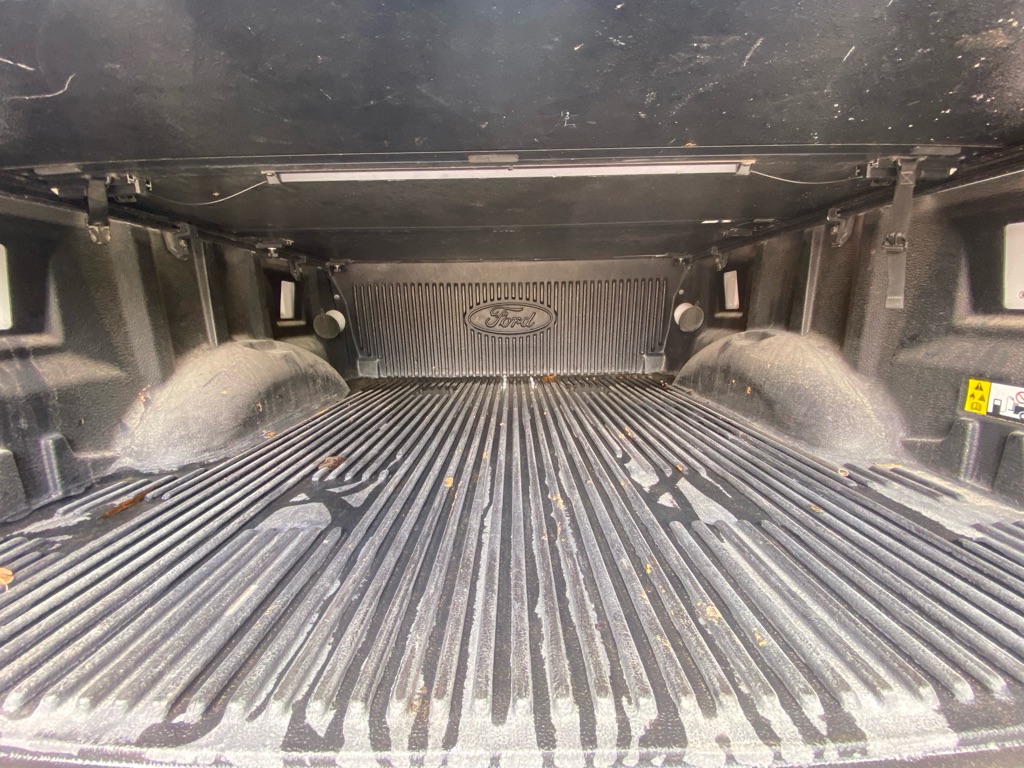 Additional photo of vehicle.