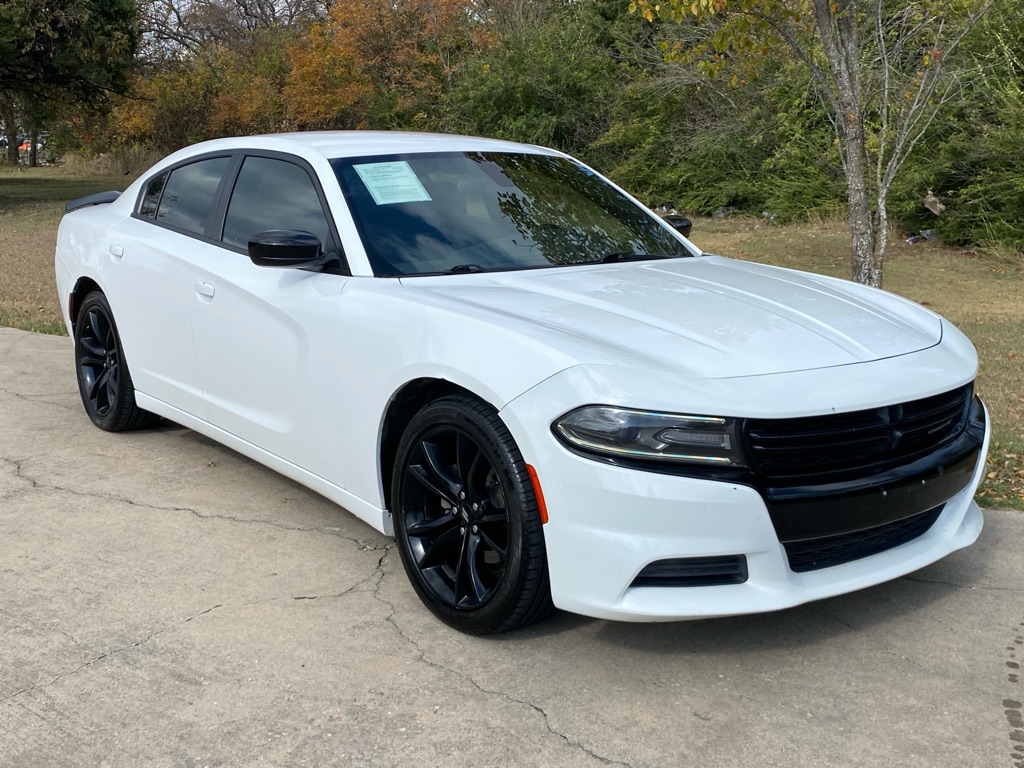 2018 Dodge Charger SXT's photo
