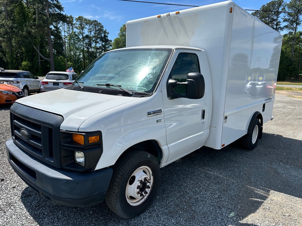 2015 Ford E-Series Chassis E-350 Super Duty 138 Cutaway RWD