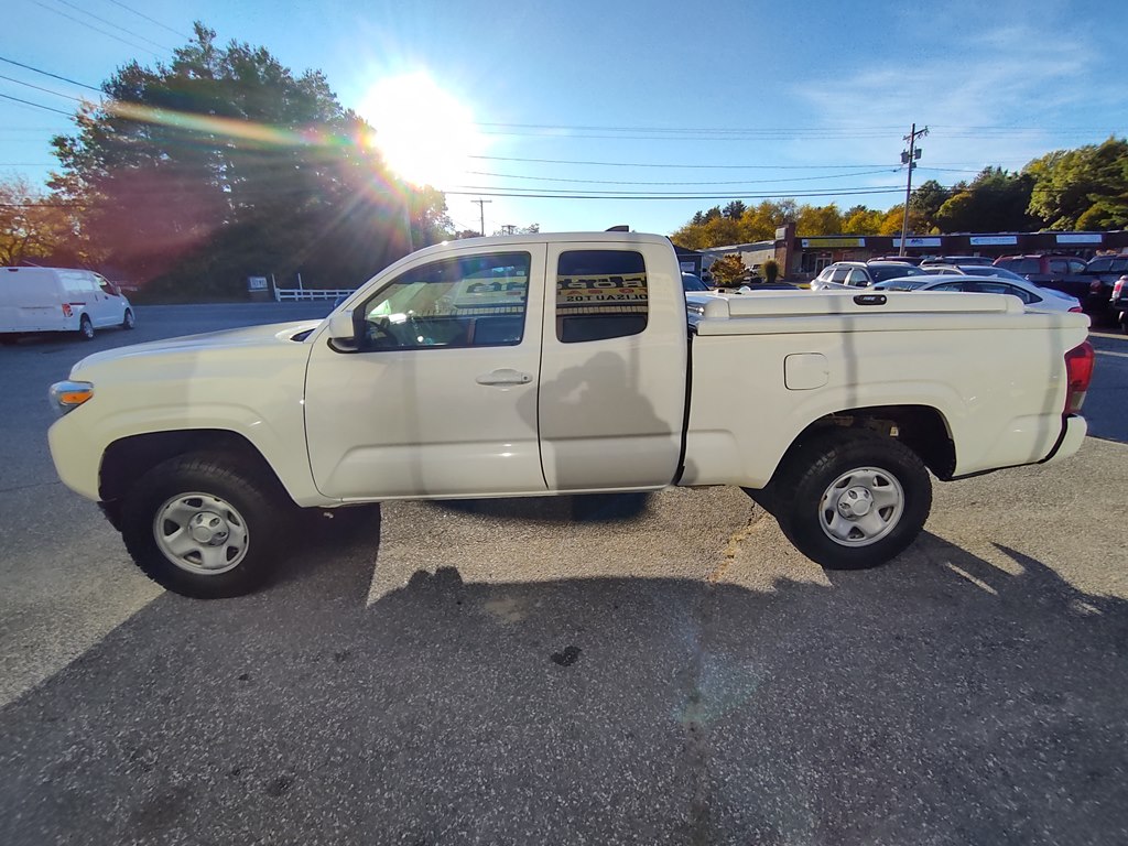 Photo 5 of this TOYOTA TACOMA