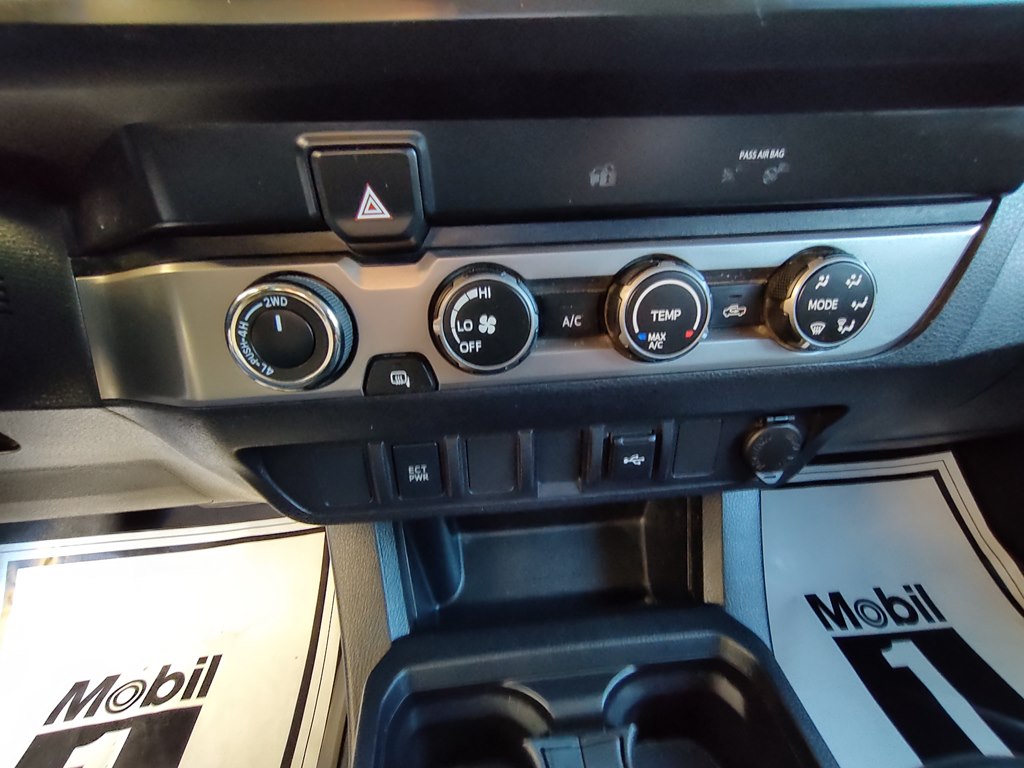 Photo 28 of this TOYOTA TACOMA