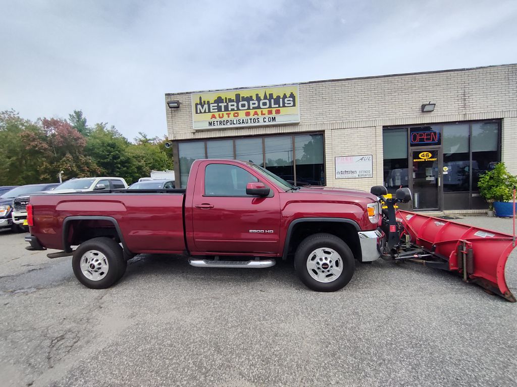 Photo 3 of this GMC SIERRA W/ PLOW