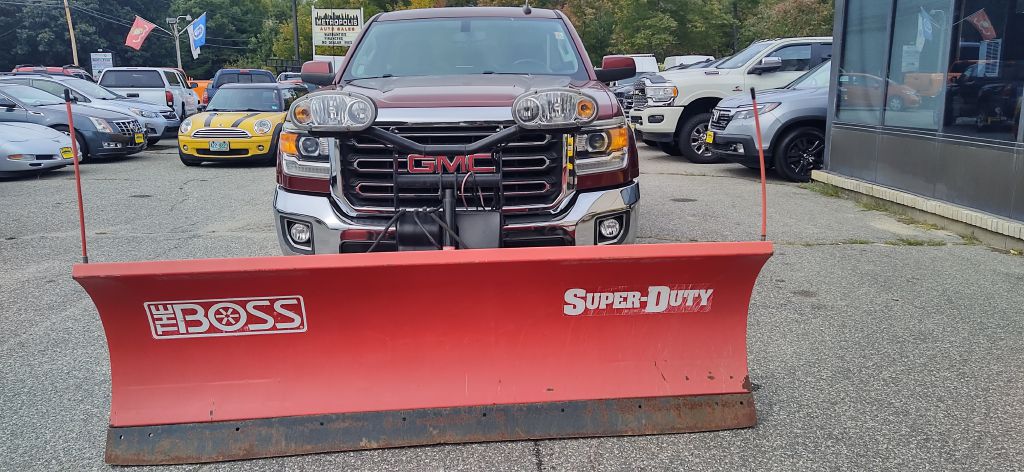 Photo 7 of this GMC SIERRA W/ PLOW
