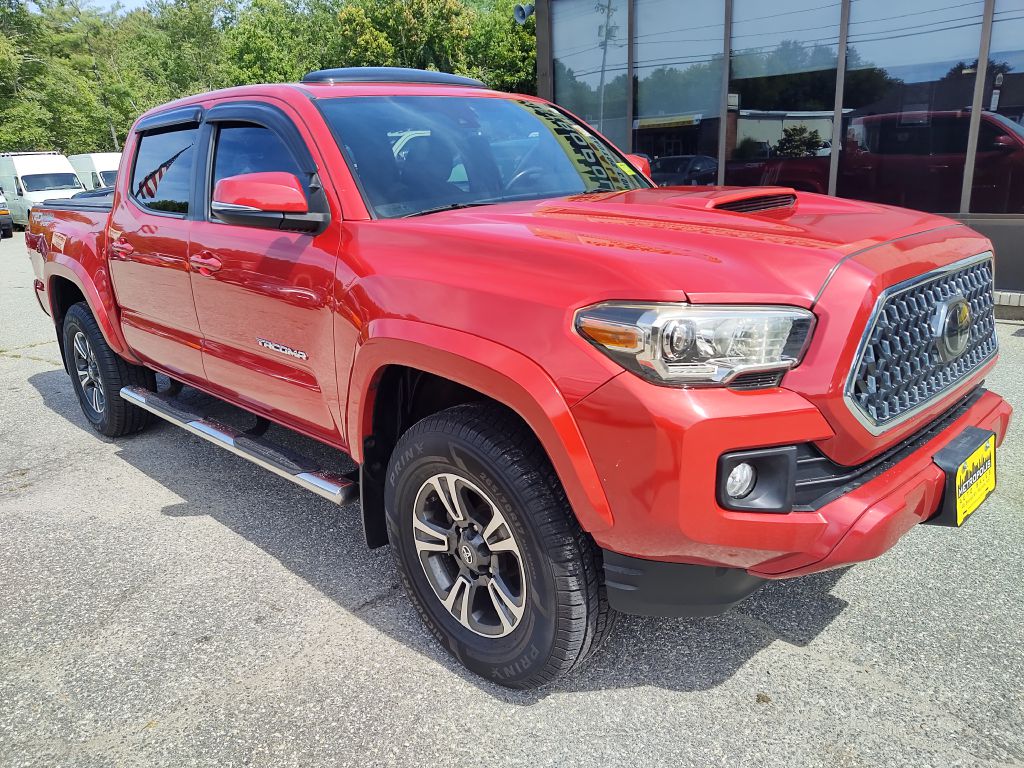 Photo 2 of this TOYOTA TACOMA TRD SPRT