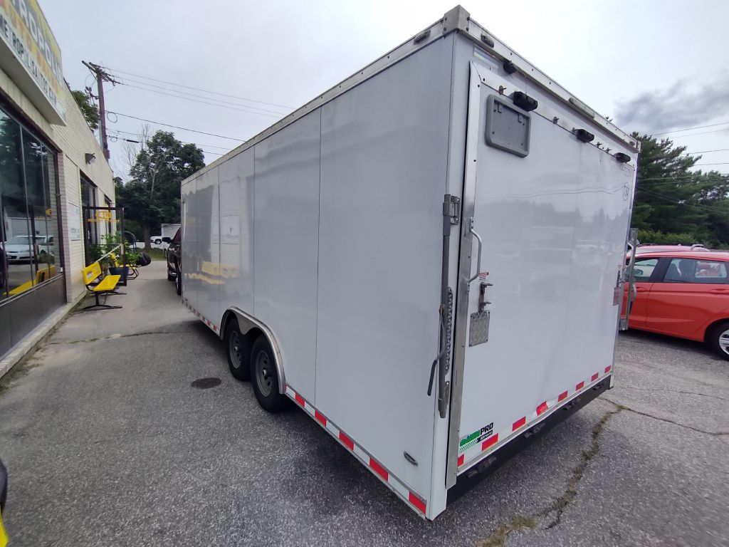 Photo 10 of this BRAVO TRAILERS 20' ENCLOSED