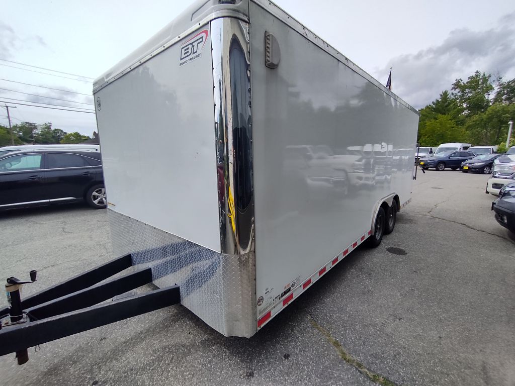 Photo 12 of this BRAVO TRAILERS 20' ENCLOSED