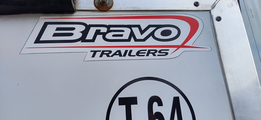 Photo 28 of this BRAVO TRAILERS 20' ENCLOSED