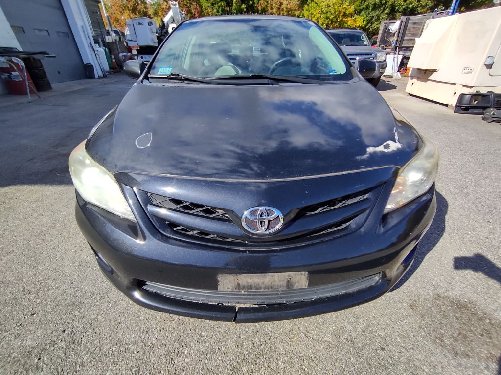 Photo 2 of this TOYOTA COROLLA