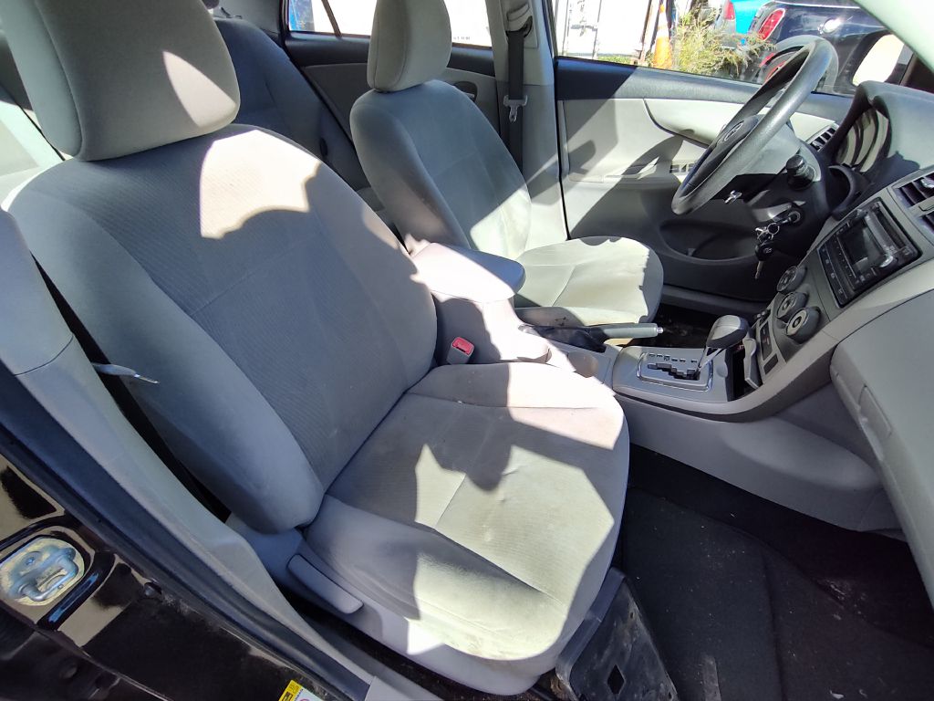 Photo 7 of this TOYOTA COROLLA