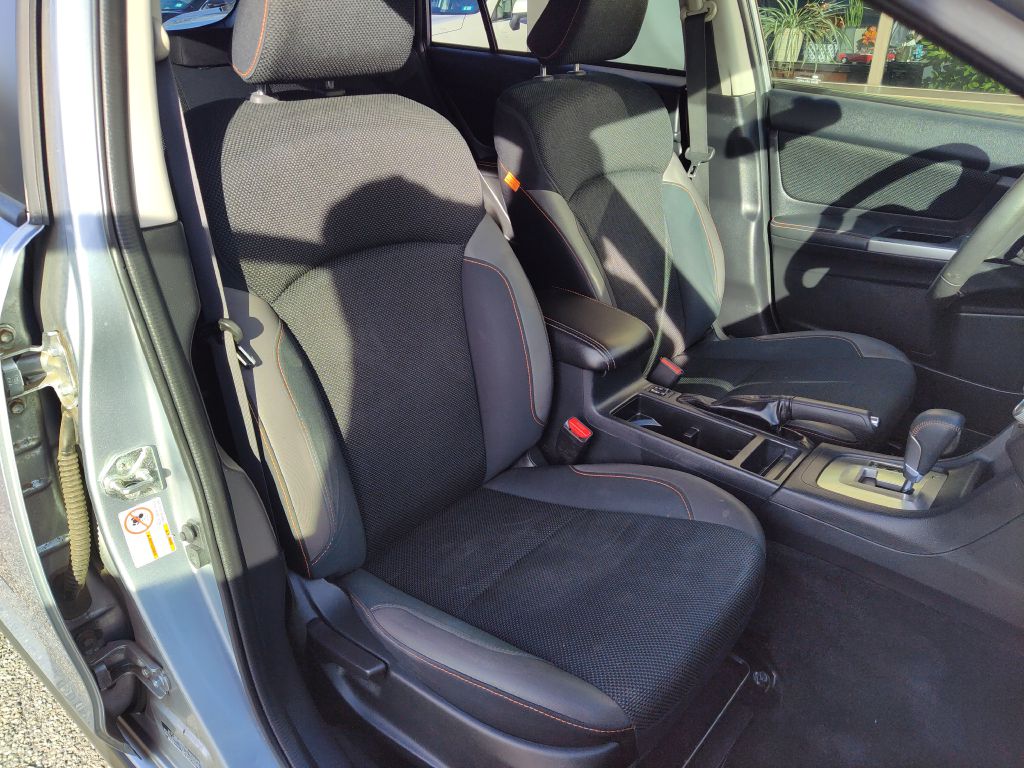 Photo 16 of this SUBARU CROSSTREK