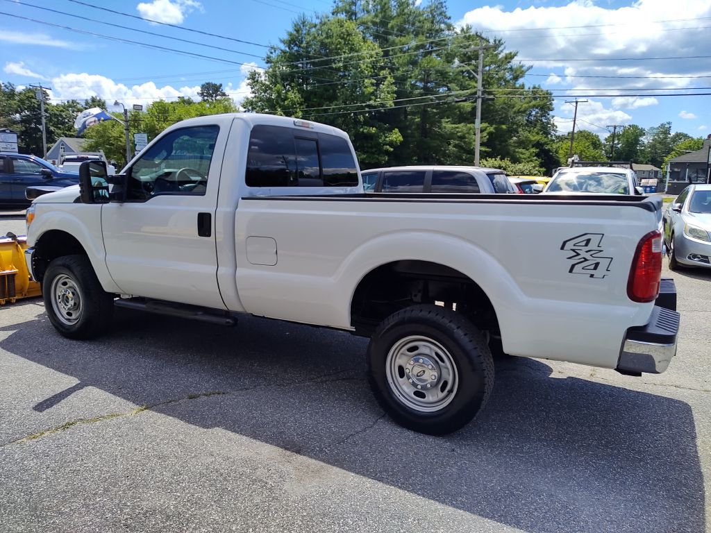 Photo 7 of this FORD F250 W/PLOW