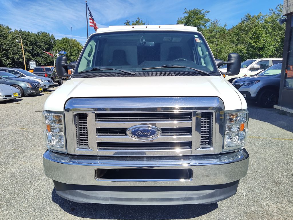 Photo 3 of this FORD ECONOLINE