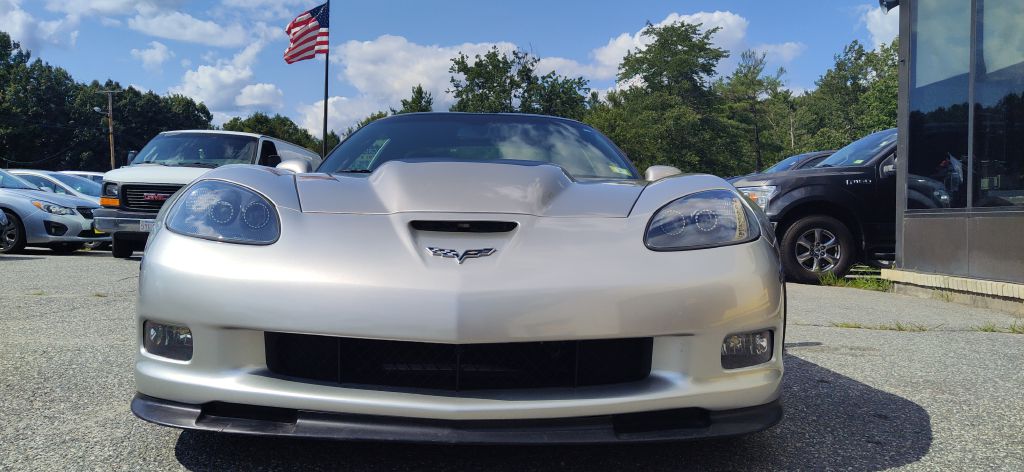 CHEVROLET CORVETTE 2005 CHEVROLET CORVETTE 1G1YY24U755104024