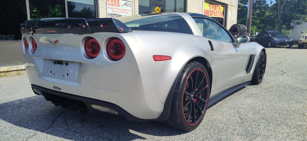 CHEVROLET CORVETTE 2005 CHEVROLET CORVETTE 1G1YY24U755104024