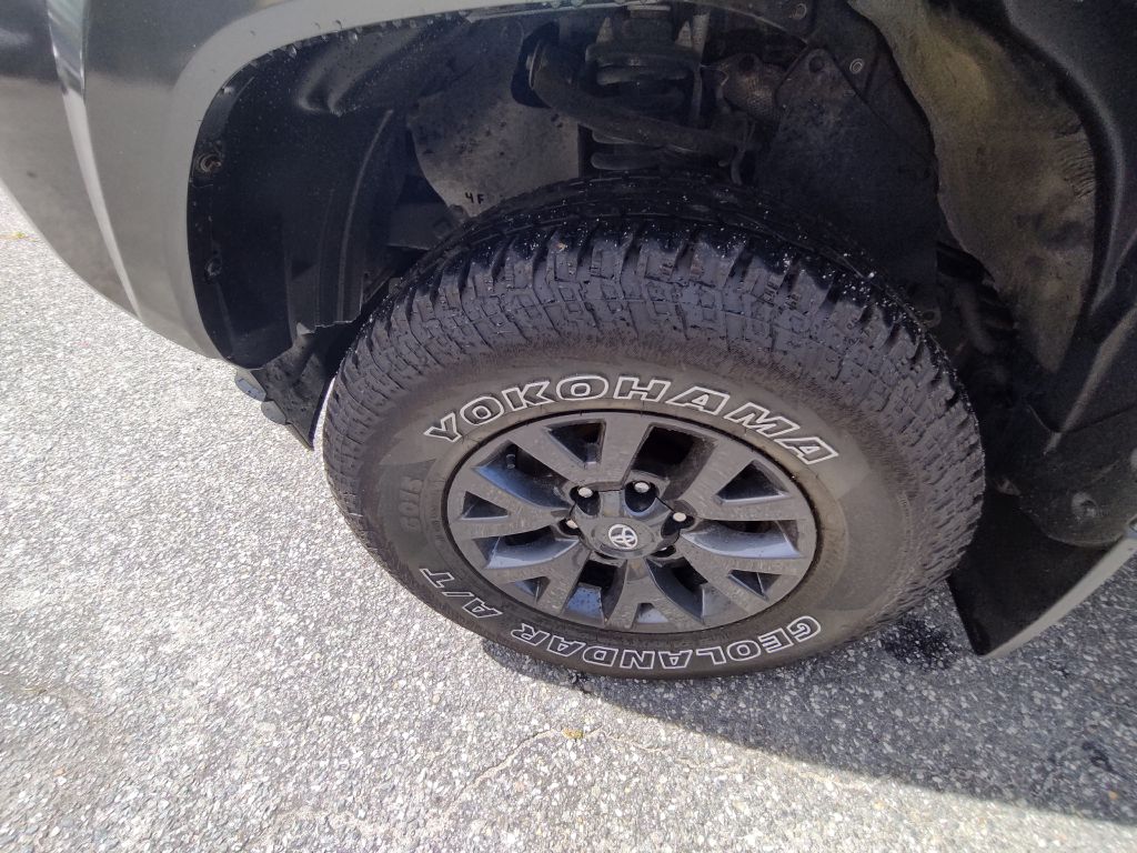 Photo 22 of this TOYOTA TACOMA