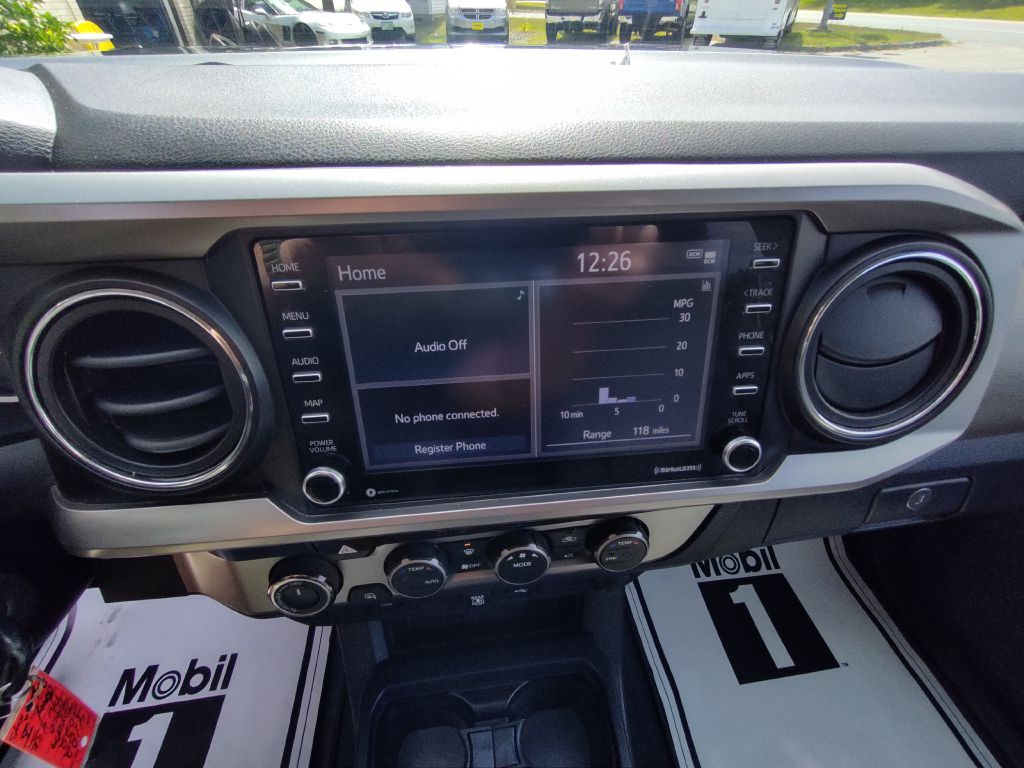 Photo 26 of this TOYOTA TACOMA