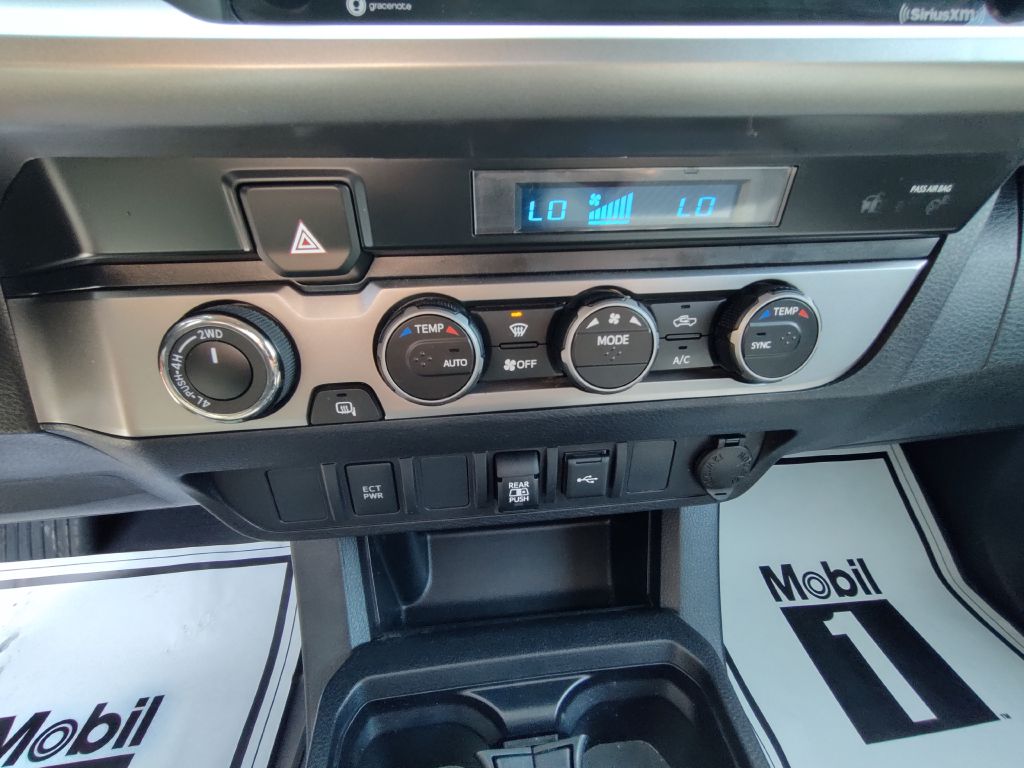 Photo 27 of this TOYOTA TACOMA