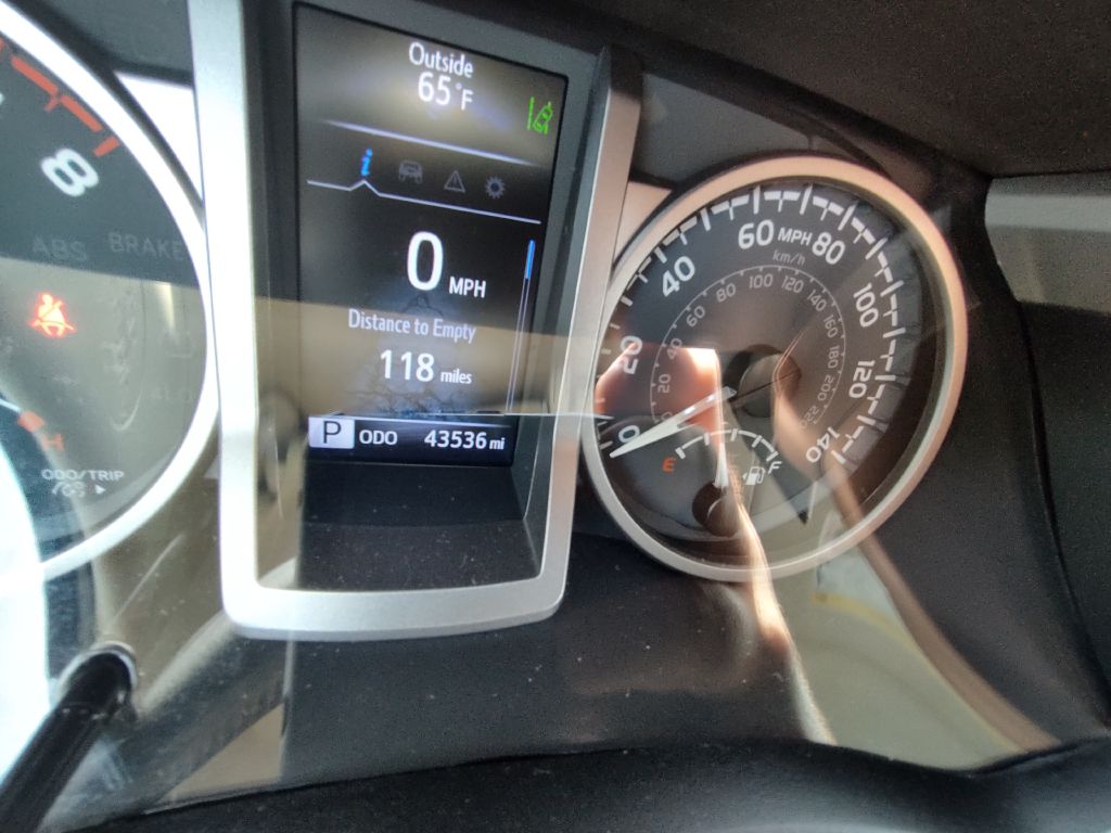 Photo 32 of this TOYOTA TACOMA
