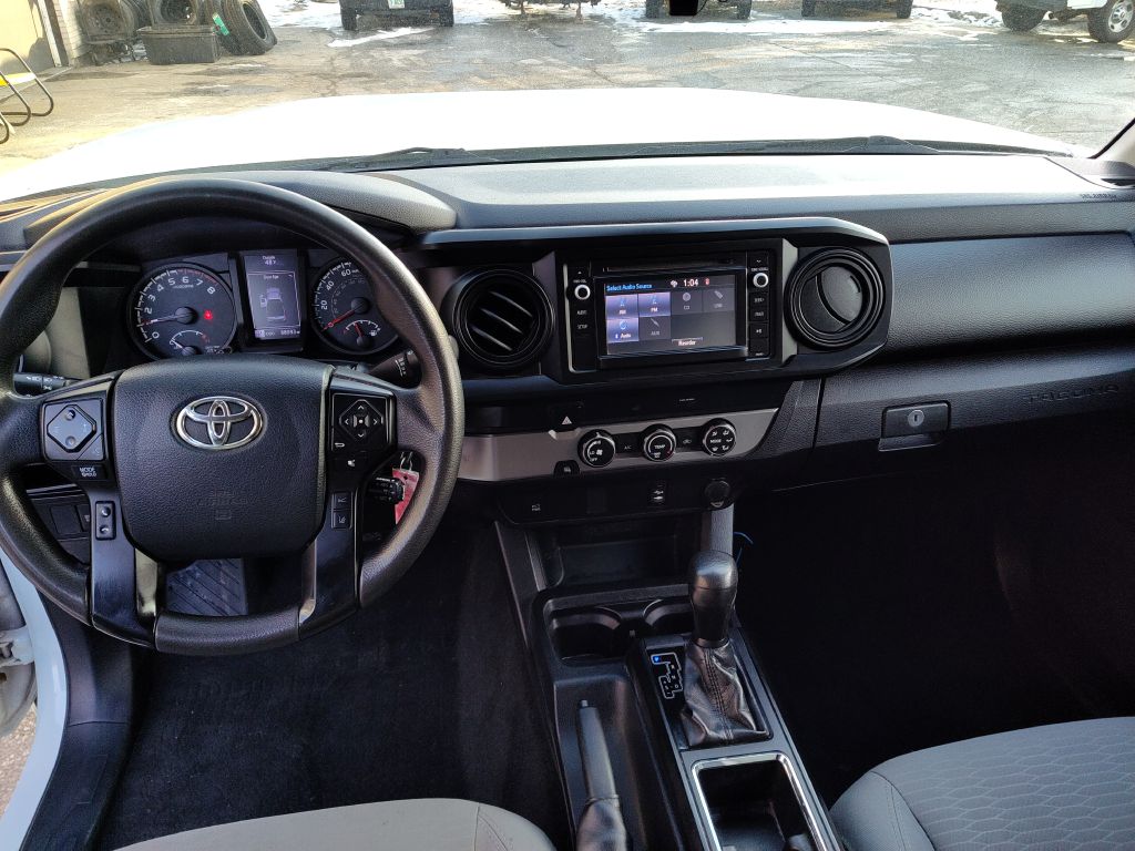 Photo 10 of this TOYOTA TACOMA