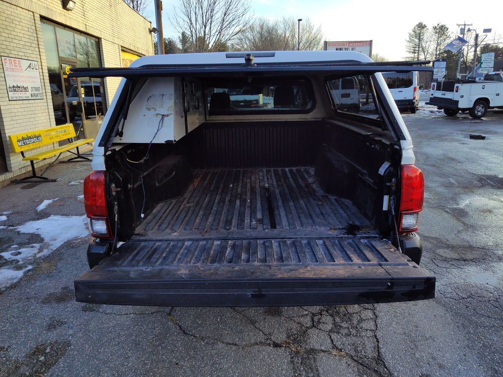 Photo 15 of this TOYOTA TACOMA