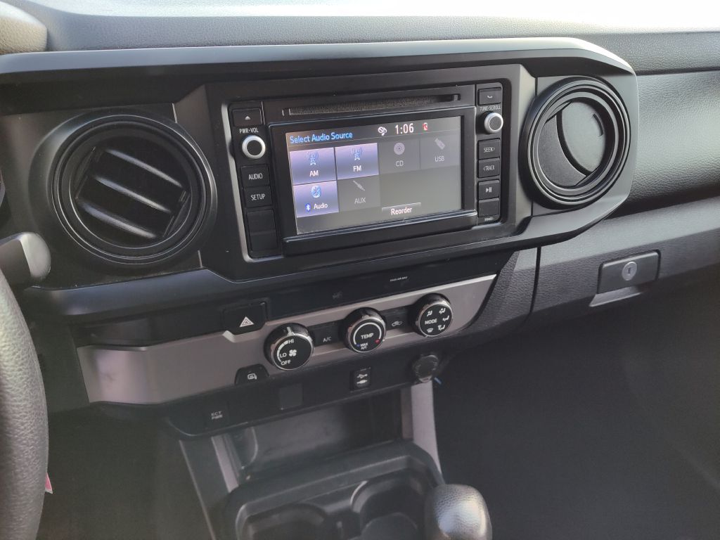 Photo 26 of this TOYOTA TACOMA