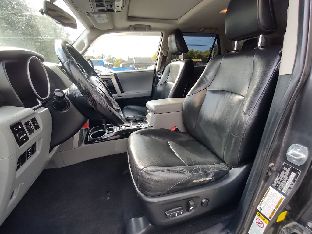 Photo 10 of this TOYOTA 4RUNNER